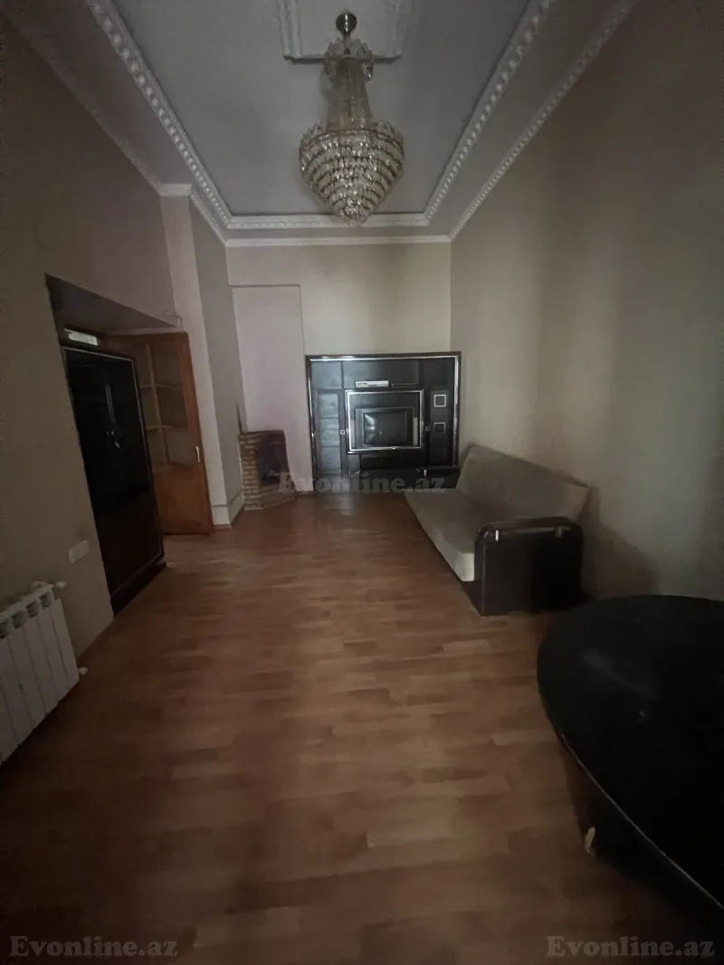 Satılır 4 otaqlı Mənzil Köhnə tikili 70 m² Yasamal r. - şəkil 8