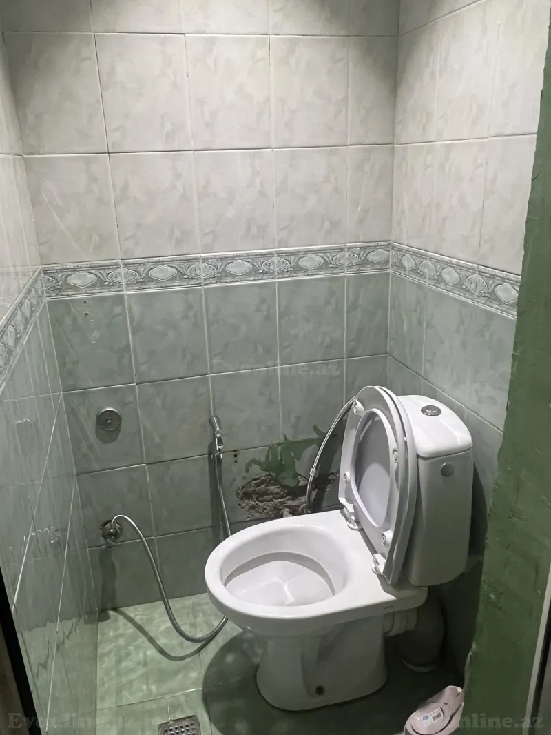 Satılır 4 otaqlı Mənzil Köhnə tikili 70 m² Yasamal r. - şəkil 9
