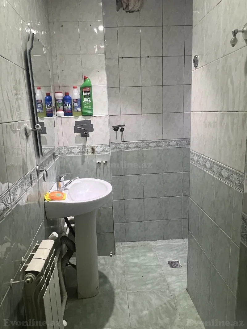Satılır 4 otaqlı Mənzil Köhnə tikili 70 m² Yasamal r. - şəkil 10