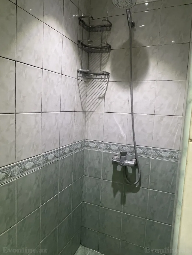 Satılır 4 otaqlı Mənzil Köhnə tikili 70 m² Yasamal r. - şəkil 11