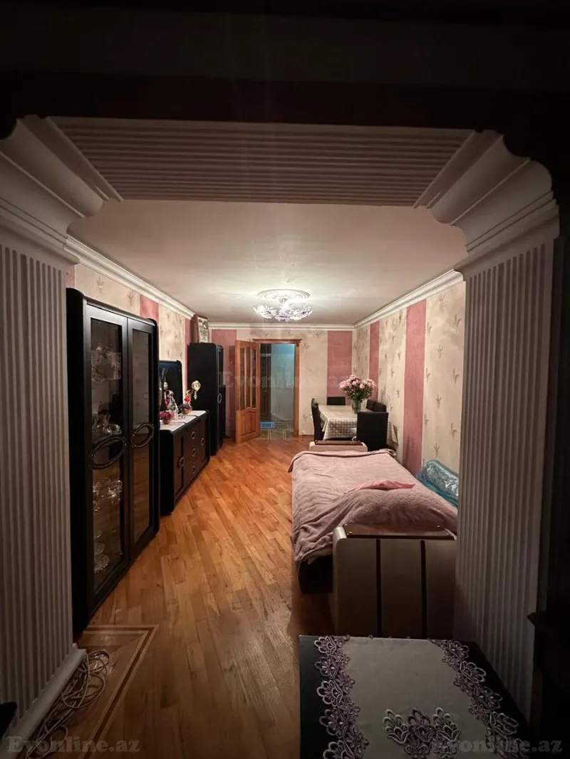 Satılır 3 otaqlı Mənzil Köhnə tikili 70 m² Neftçilər m. - şəkil 13