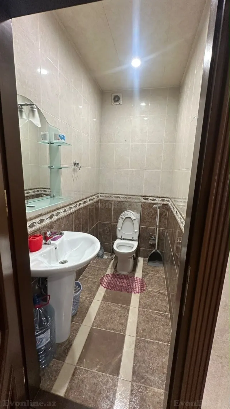 Kirayə verilir 5 otaqlı Mənzil Yeni tikili 240 m² 28 May m. - şəkil 14