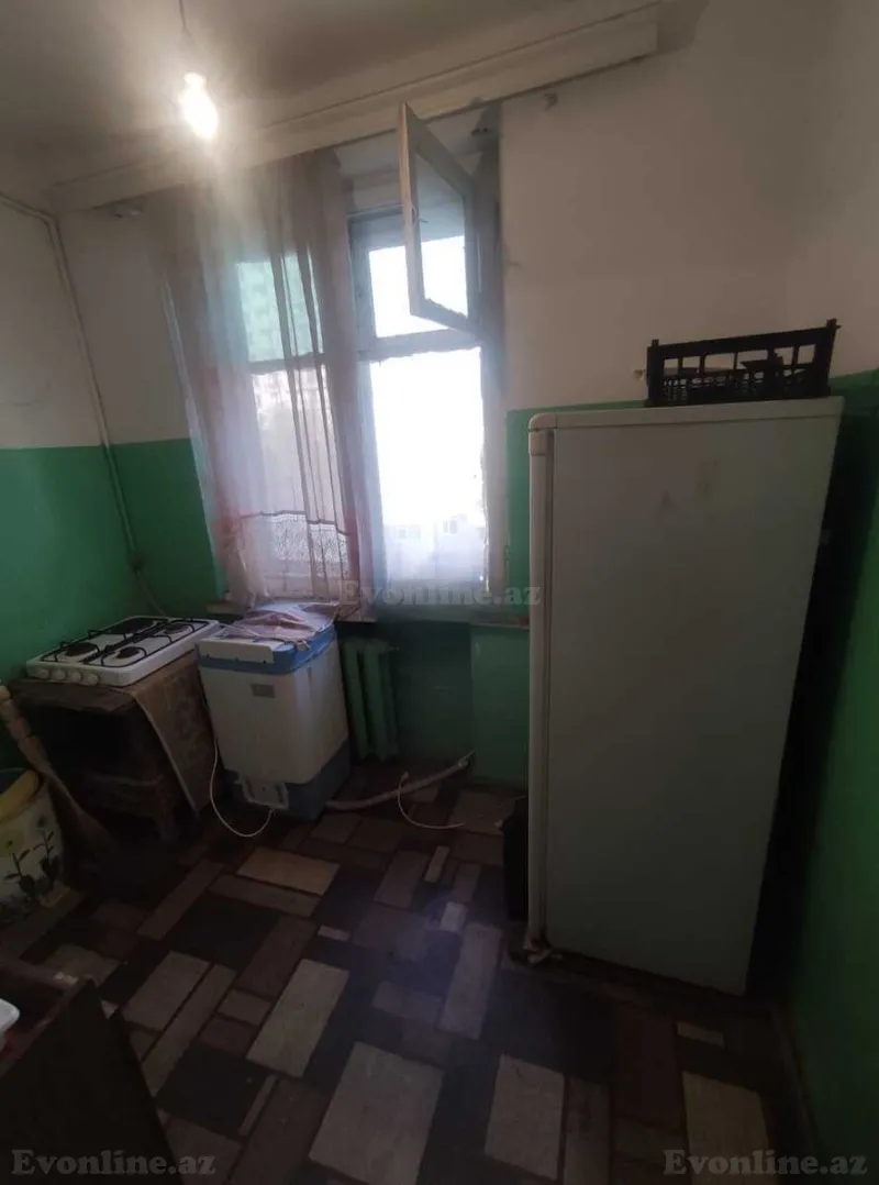 1 otaqlı Mənzil 35 m² Elmlər Akademiyası m. Kirayə verilir