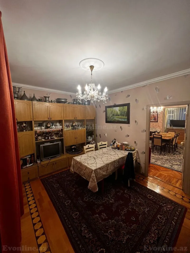Satılır 3 otaqlı Mənzil Köhnə tikili 82 m² Nərimanov r. - şəkil 2