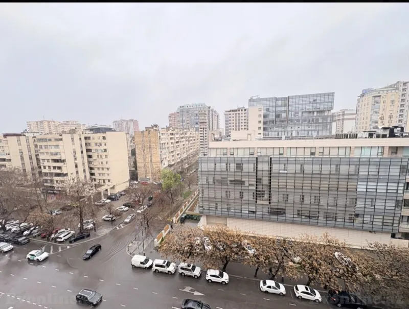 Satılır 3 otaqlı Mənzil Köhnə tikili 82 m² Nərimanov r. - şəkil 3