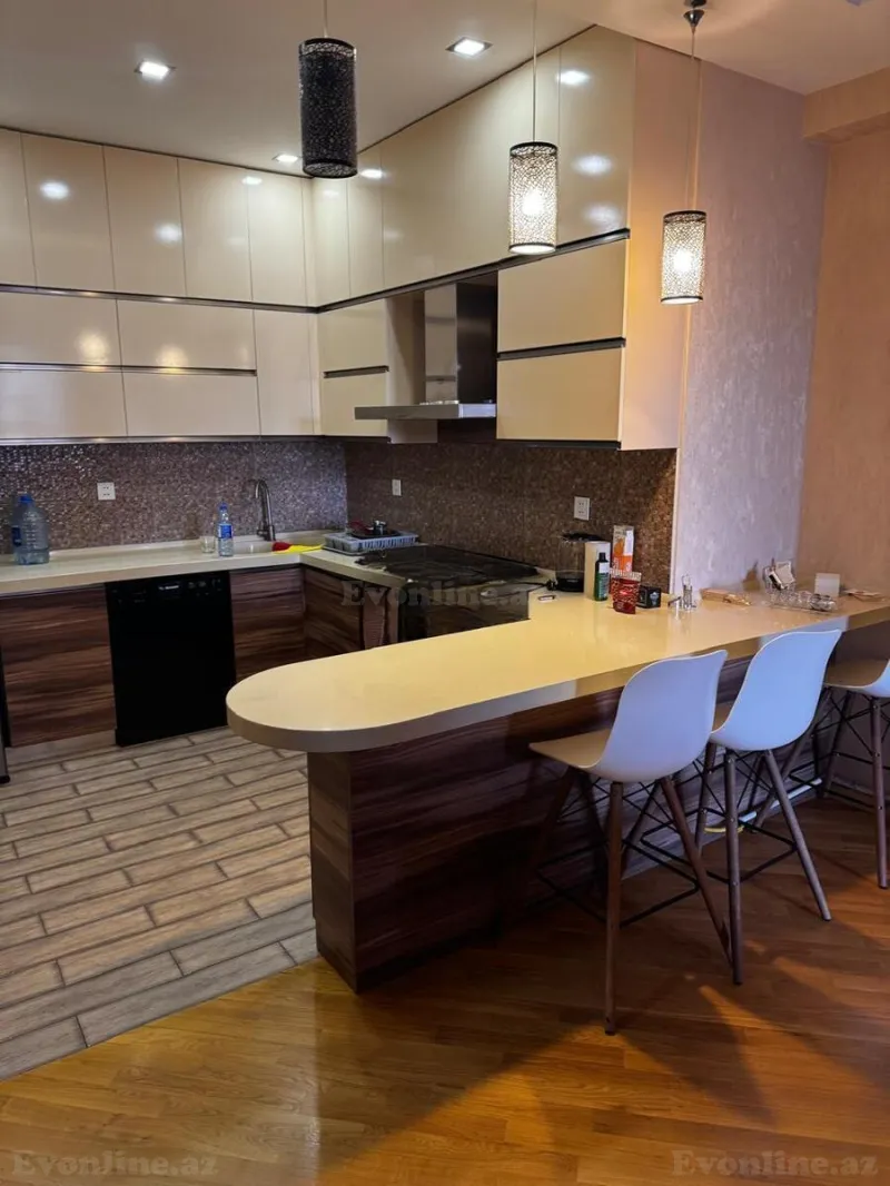 Kirayə verilir 3 otaqlı Mənzil Yeni tikili 85 m² Xətai r. - şəkil 9