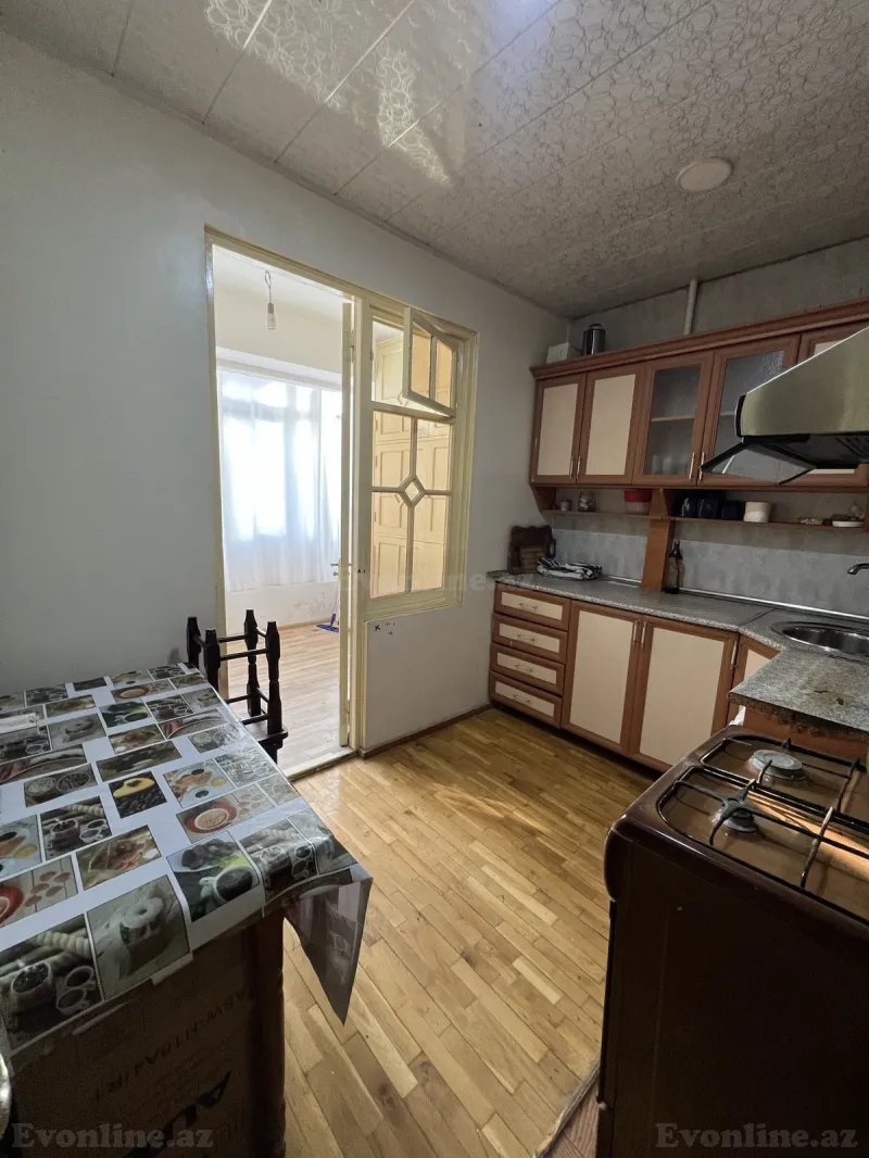 Kirayə verilir 2 otaqlı Mənzil Köhnə tikili 60 m² Xətai r. - şəkil 3