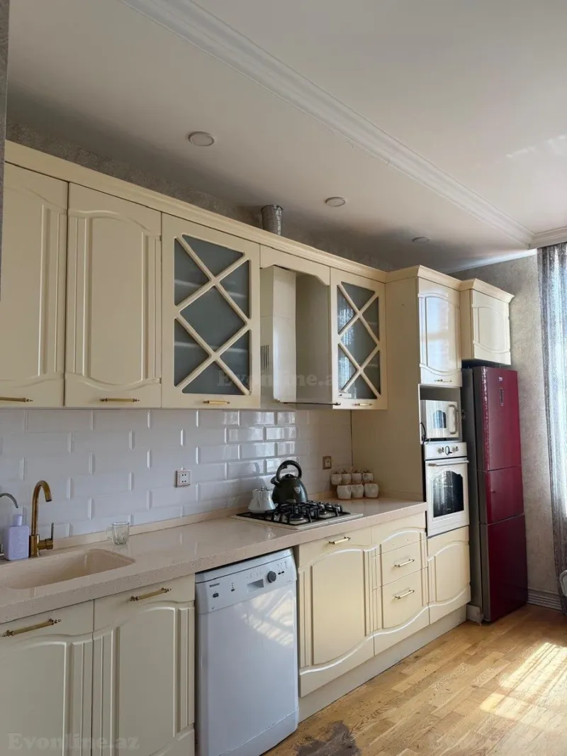 Satılır 3 otaqlı Mənzil Yeni tikili 175 m² Nəsimi r. - şəkil 6