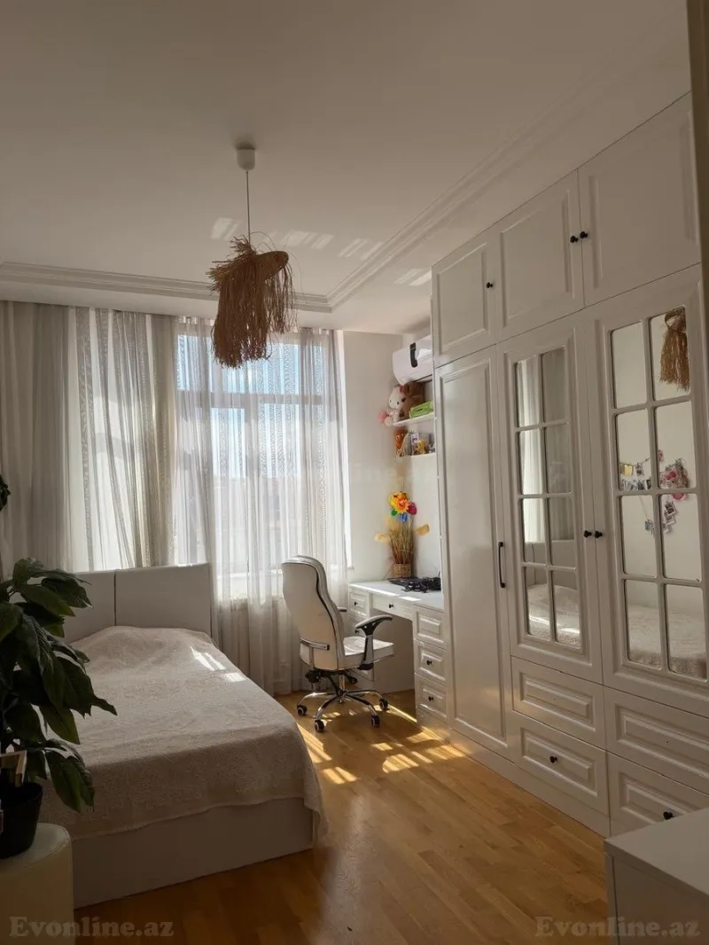 Satılır 3 otaqlı Mənzil Yeni tikili 175 m² Nəsimi r. - şəkil 13