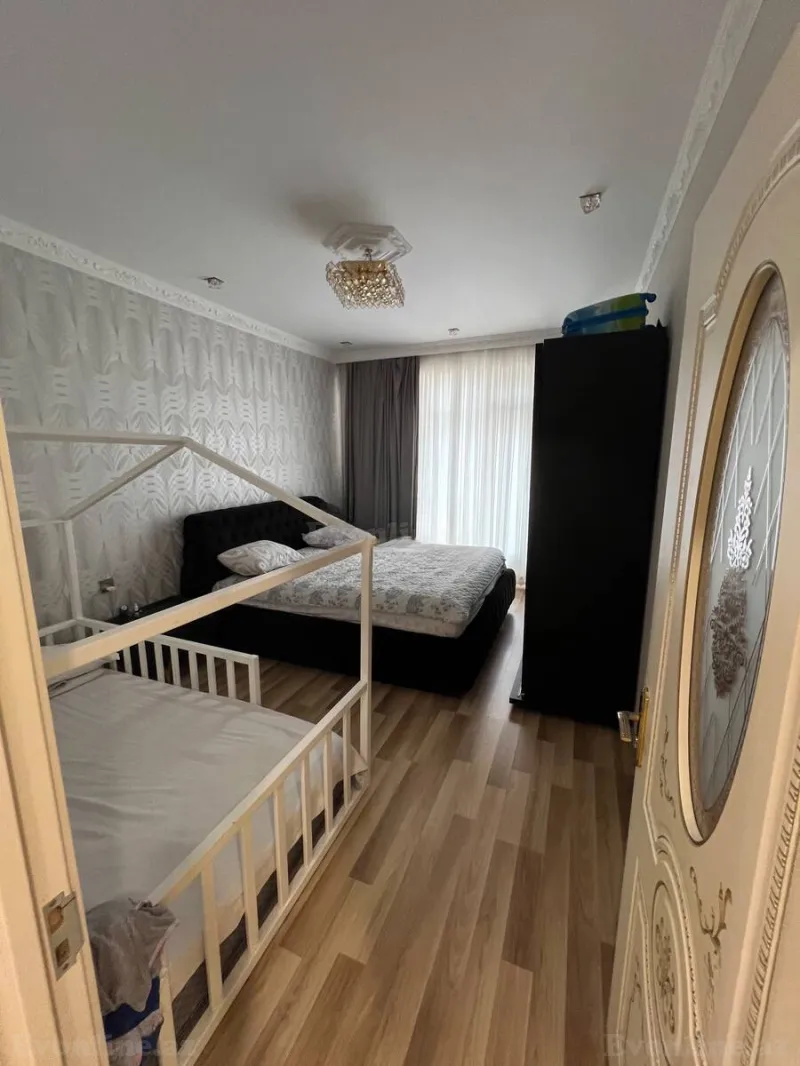 Satılır 2 otaqlı Mənzil Yeni tikili 107 m² 8 Noyabr m. - şəkil 8