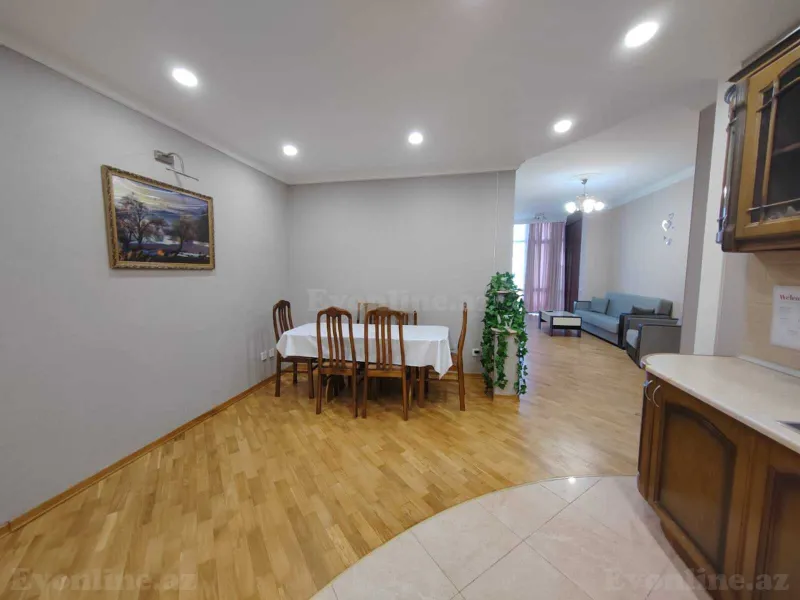 Satılır 2 otaqlı Mənzil Yeni tikili 70 m² 28 May m. - şəkil 4