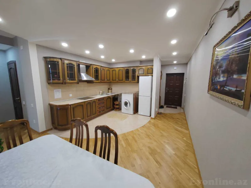 Satılır 2 otaqlı Mənzil Yeni tikili 70 m² 28 May m. - şəkil 5