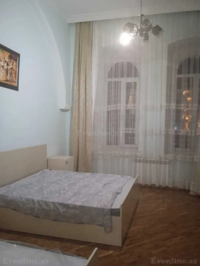 Kirayə verilir 2 otaqlı Mənzil Köhnə tikili 65 m² Yasamal r. - şəkil 4