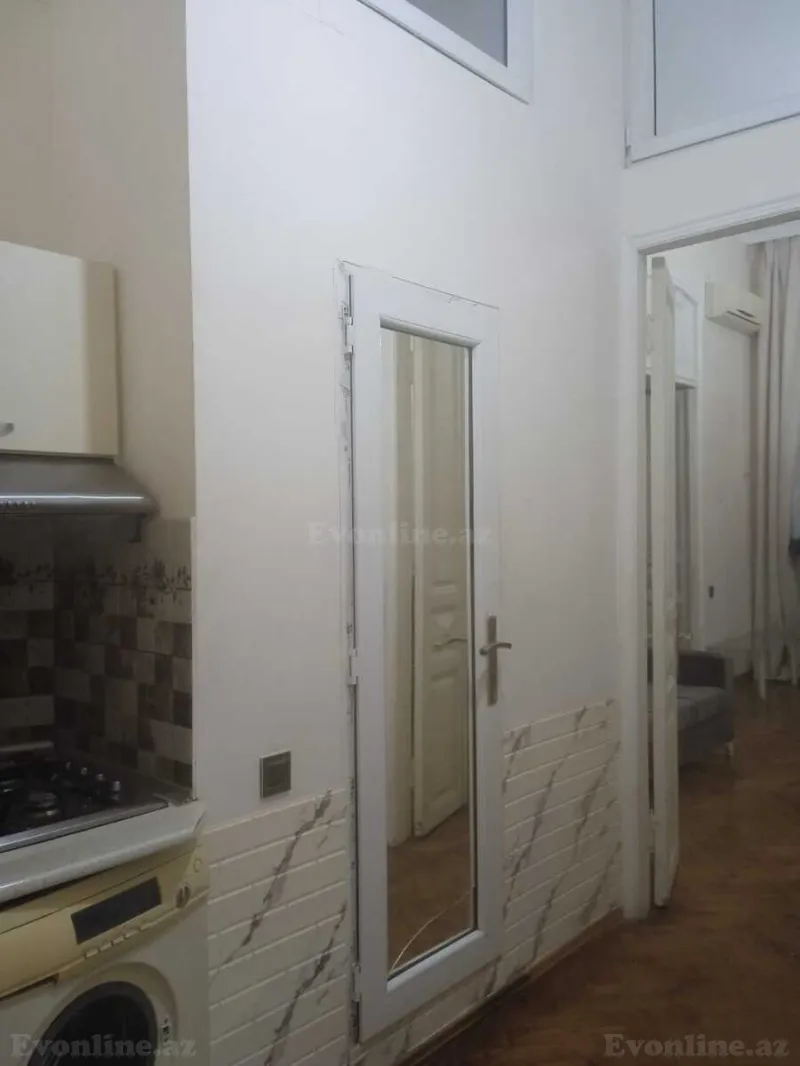 Kirayə verilir 2 otaqlı Mənzil Köhnə tikili 65 m² Yasamal r. - şəkil 7