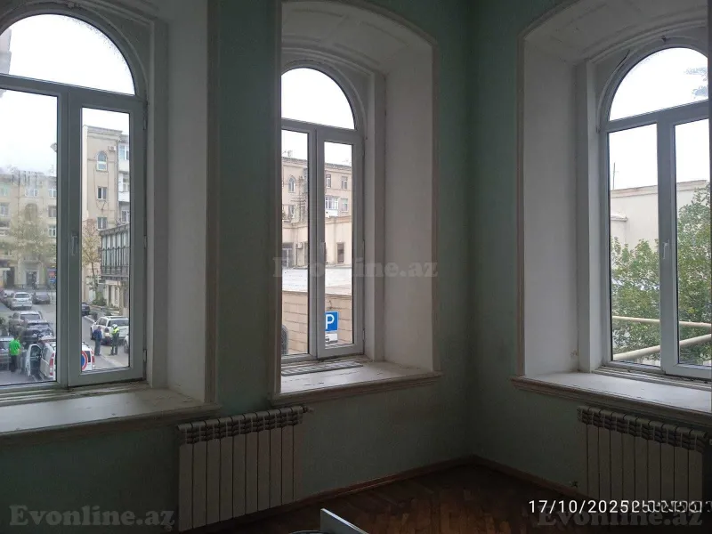 Kirayə verilir 2 otaqlı Mənzil Köhnə tikili 65 m² Yasamal r. - şəkil 14