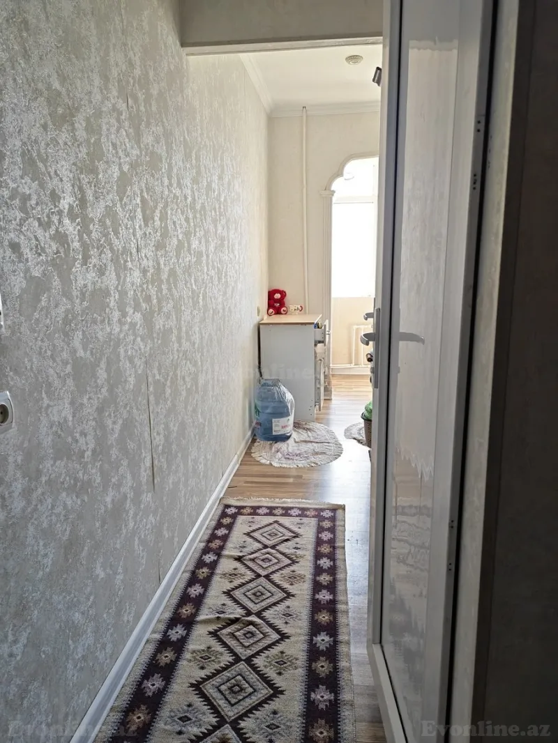 Satılır 2 otaqlı Mənzil Köhnə tikili 60 m² Yeni Günəşli - şəkil 3