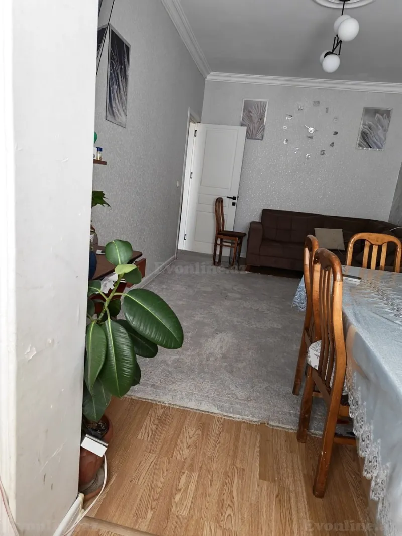 Satılır 2 otaqlı Mənzil Köhnə tikili 60 m² Yeni Günəşli - şəkil 4