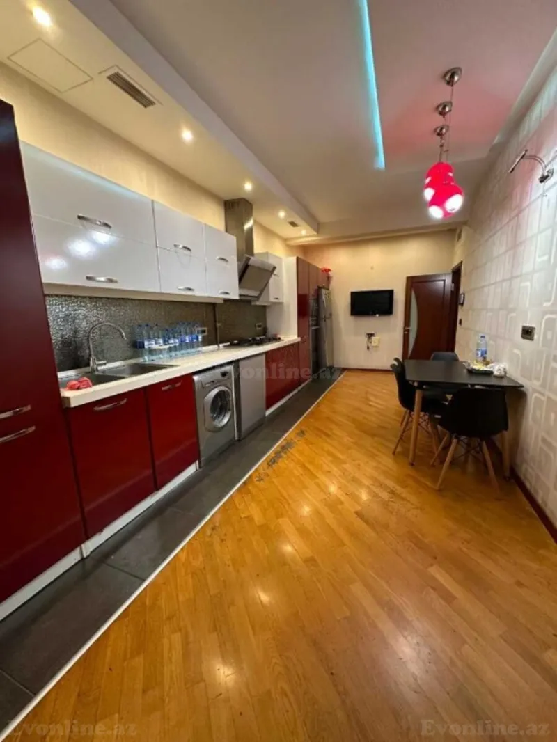 Satılır 3 otaqlı Mənzil Yeni tikili 130 m² Xətai r. - şəkil 5