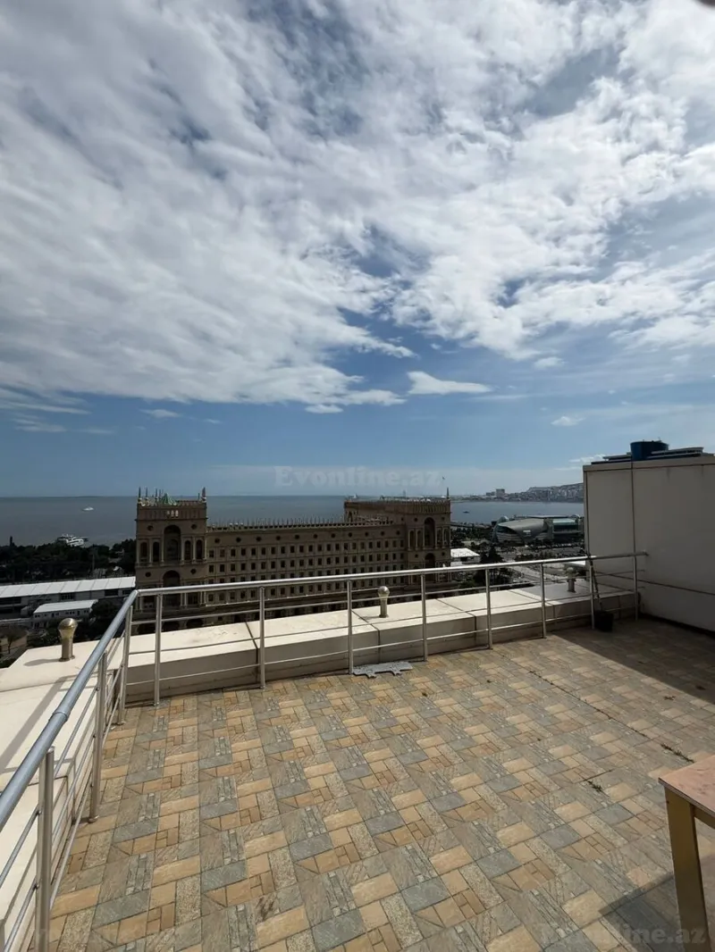 2 otaqlı Mənzil 100 m² 28 May m. Kirayə verilir