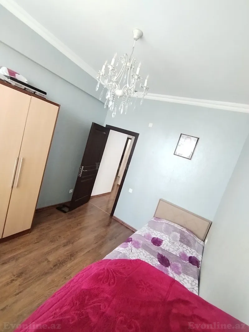 3 otaqlı Mənzil 70 m² Suraxanı r. Satılır