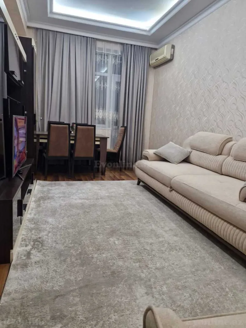 2 otaqlı Mənzil 70 m² Əhmədli m. Satılır