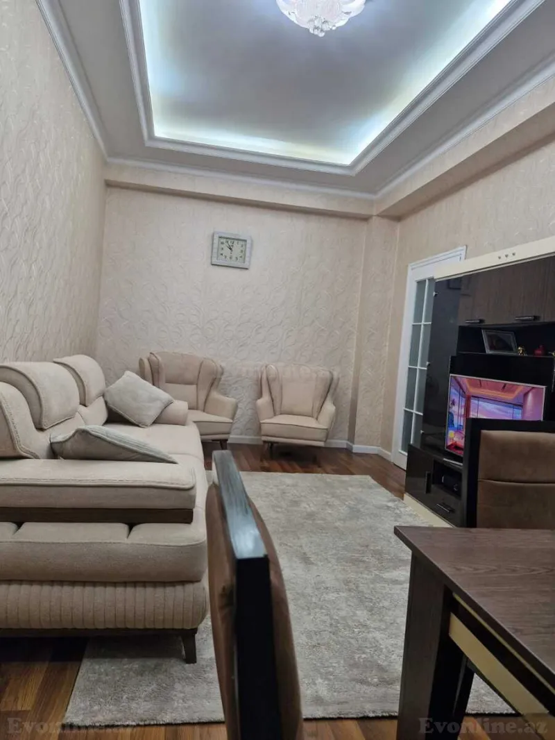 Satılır 2 otaqlı Mənzil Yeni tikili 70 m² Əhmədli m. - şəkil 2