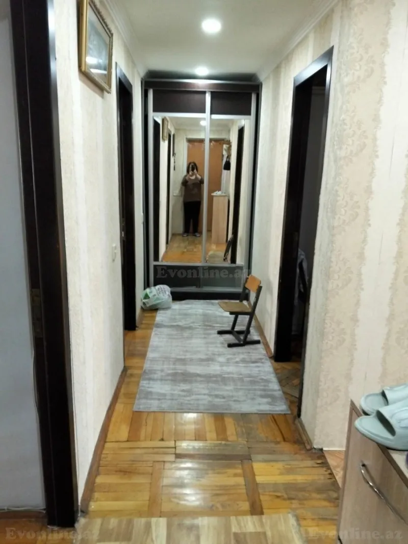 Satılır 3 otaqlı Mənzil Köhnə tikili 70 m² Elmlər Akademiyası m. - şəkil 2