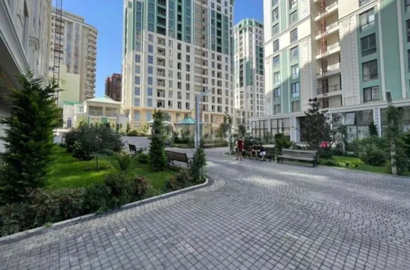 Satılır 3 otaqlı Mənzil Yeni tikili 122 m² Gənclik m. - şəkil 2