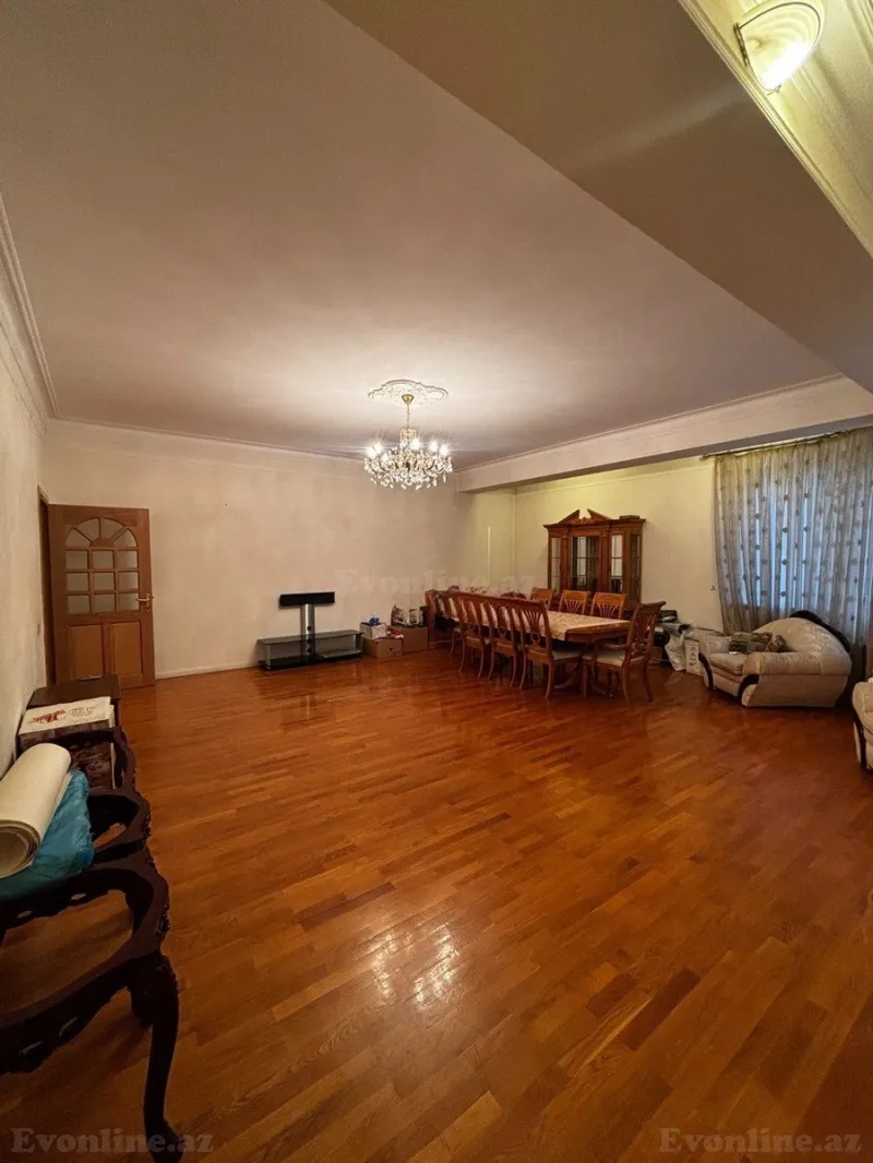 Satılır 4 otaqlı Mənzil Yeni tikili 170 m² 28 May m. - şəkil 3