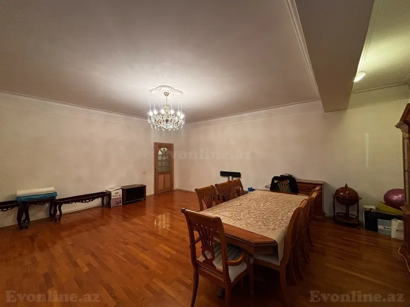 Satılır 4 otaqlı Mənzil Yeni tikili 170 m² 28 May m. - şəkil 4