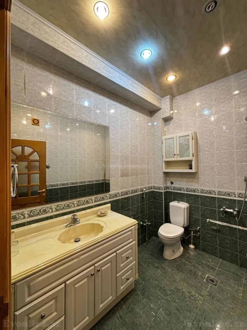 Satılır 4 otaqlı Mənzil Yeni tikili 170 m² 28 May m. - şəkil 13