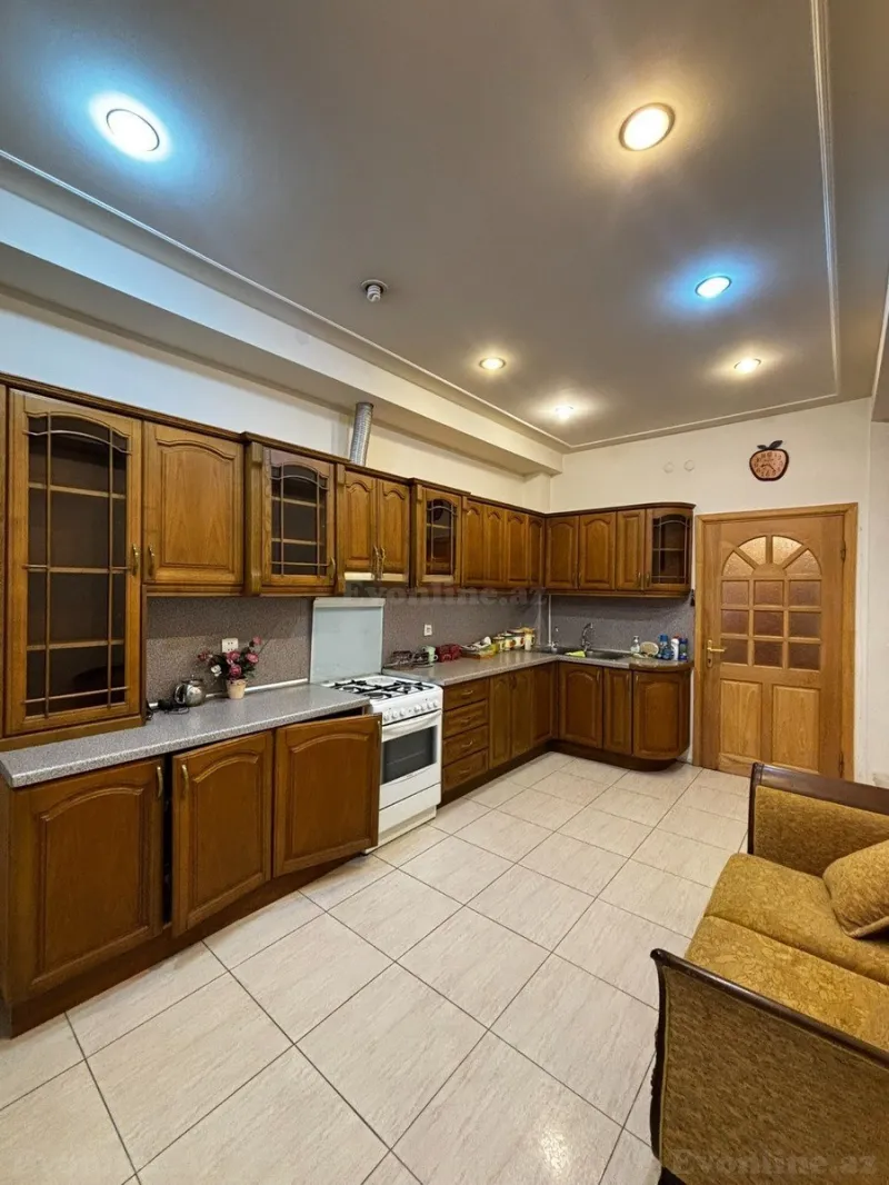 Satılır 4 otaqlı Mənzil Yeni tikili 170 m² 28 May m. - şəkil 14