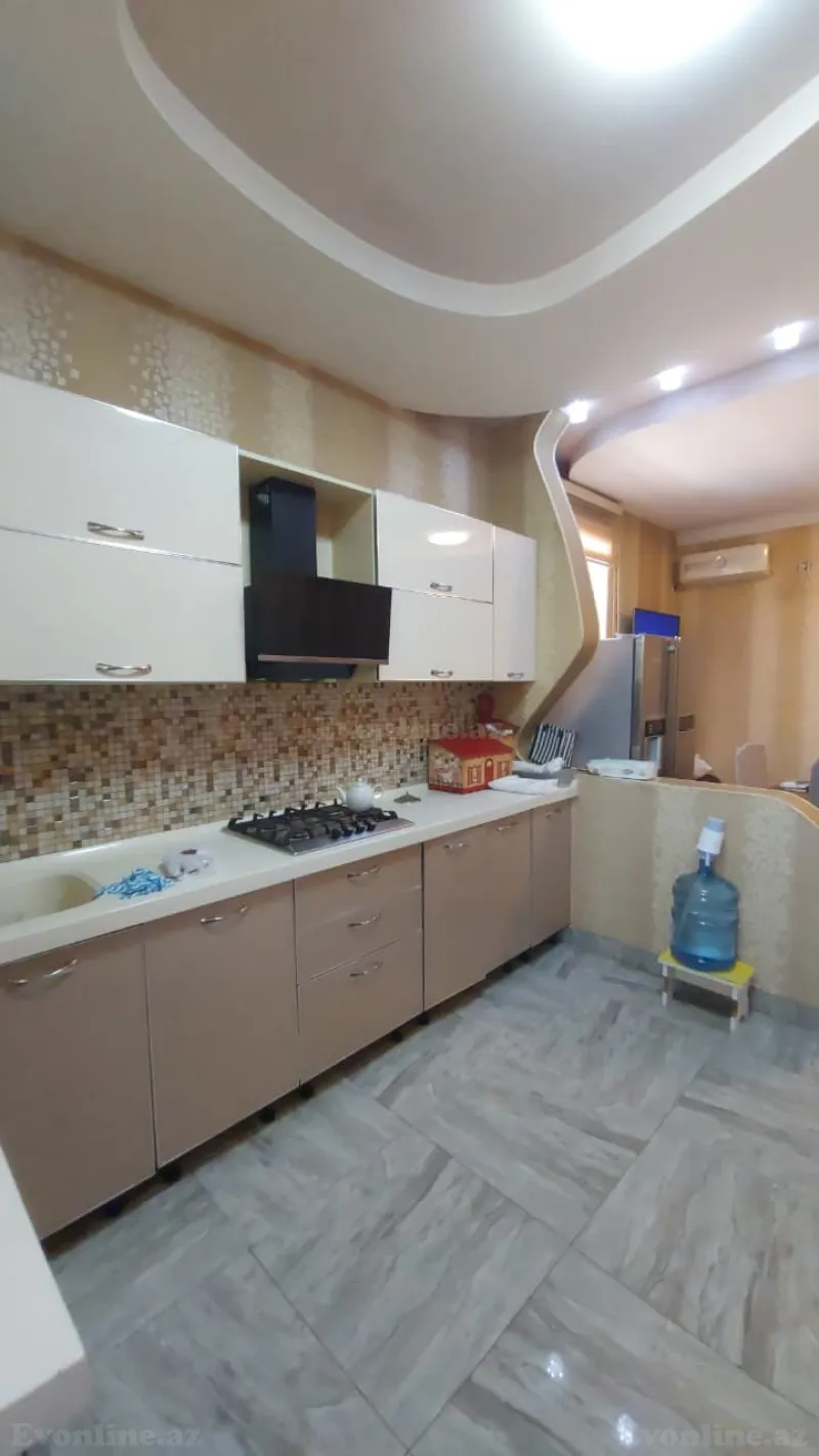 Satılır 7 otaqlı Həyət evi 390 m² Sabunçu - şəkil 15