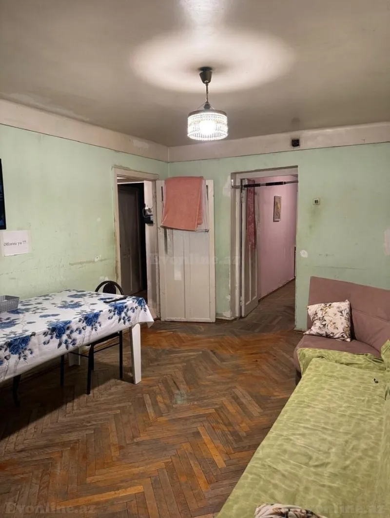 Satılır 3 otaqlı Mənzil Köhnə tikili 70 m² İnşaatçılar m. - şəkil 5