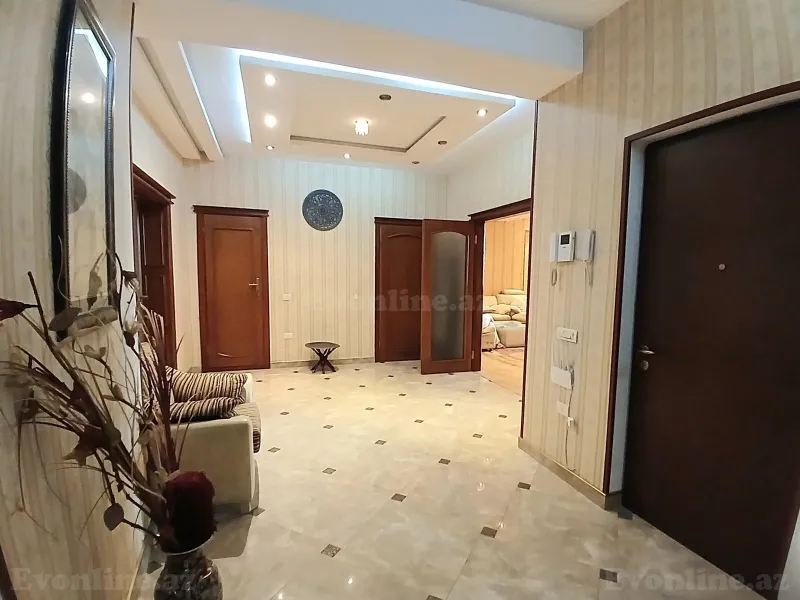 Satılır 3 otaqlı Mənzil Yeni tikili 161 m² 28 May m. - şəkil 13