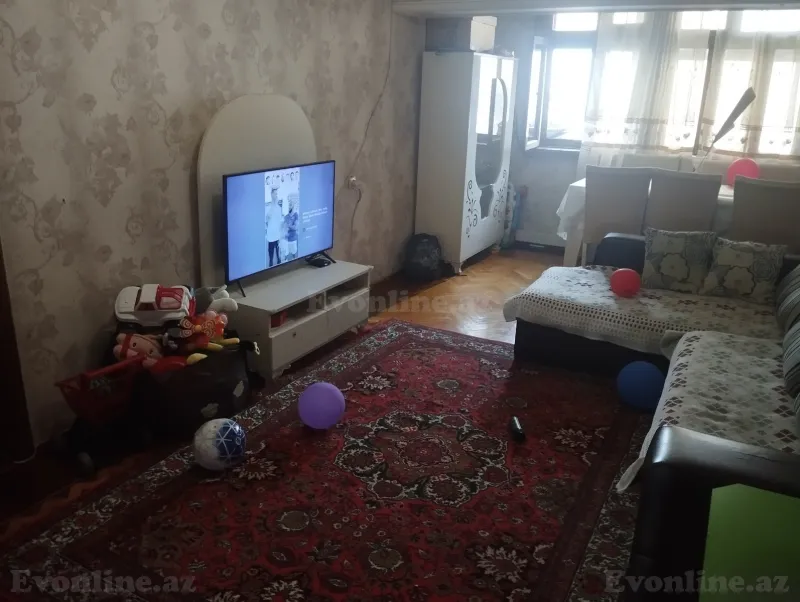 Satılır 3 otaqlı Mənzil Köhnə tikili 91 m² Nərimanov r. - şəkil 2