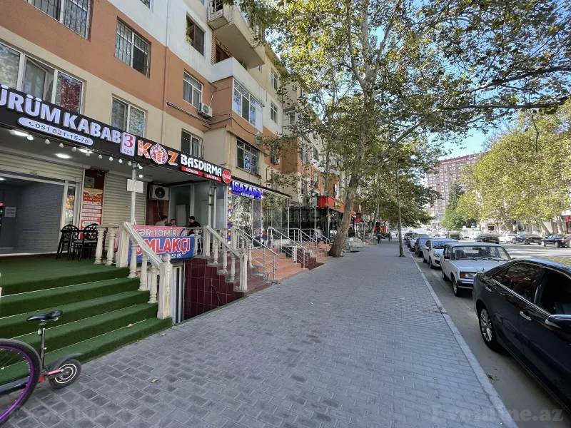 Obyekt 35 m² 4-cü mikrorayon Satılır