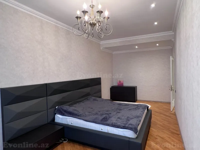 Kirayə verilir 3 otaqlı Mənzil Yeni tikili 170 m² N.Nərimanov pr. - şəkil 9