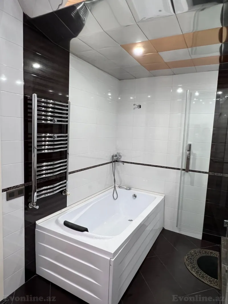 Kirayə verilir 3 otaqlı Mənzil Yeni tikili 170 m² N.Nərimanov pr. - şəkil 13