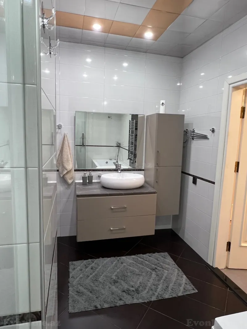 Kirayə verilir 3 otaqlı Mənzil Yeni tikili 170 m² N.Nərimanov pr. - şəkil 14