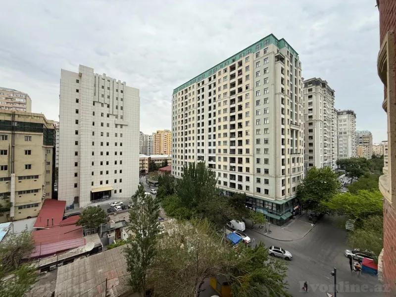 4 otaqlı Mənzil 186 m² Nərimanov r. Satılır