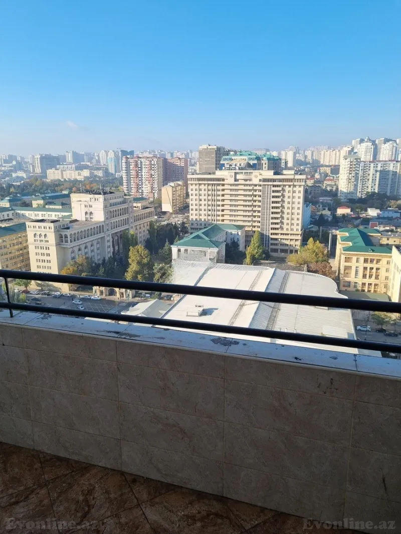 Satılır 4 otaqlı Mənzil Yeni tikili 186 m² Nərimanov r. - şəkil 2