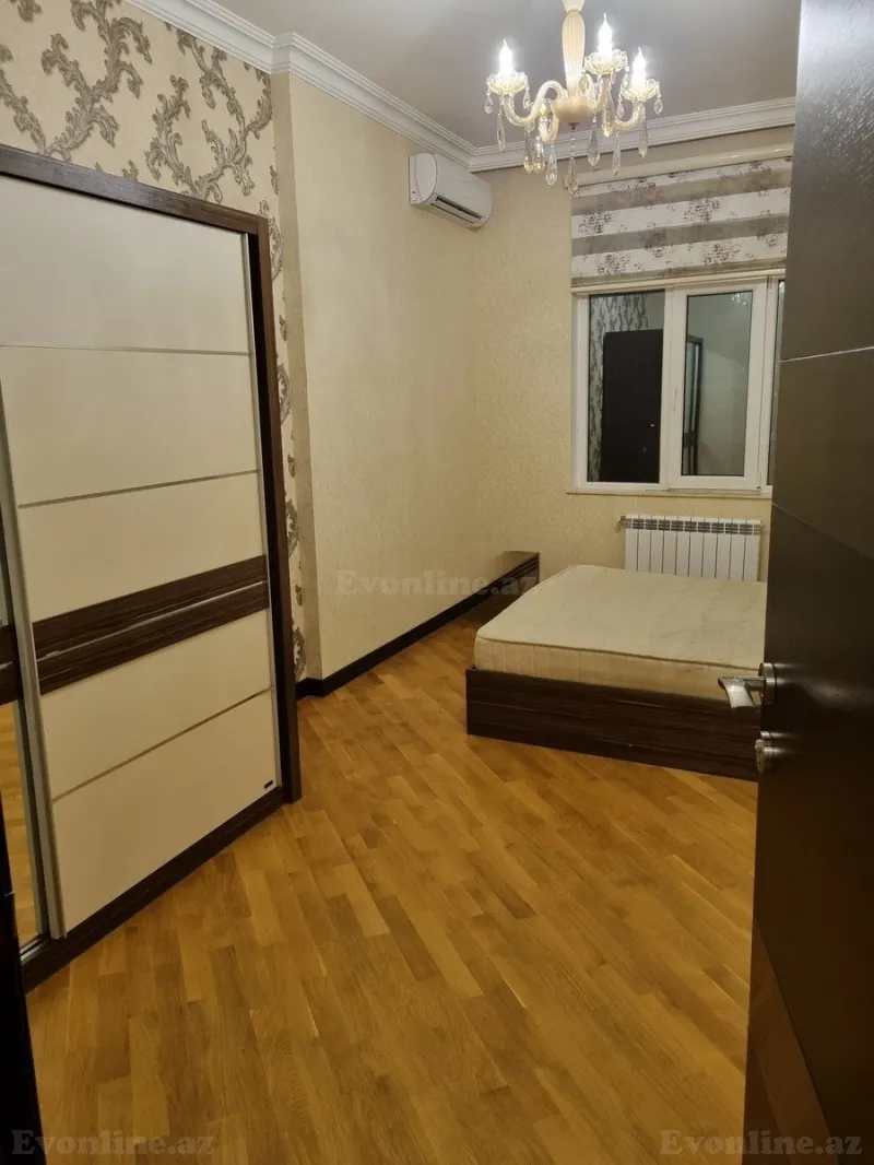 Satılır 4 otaqlı Mənzil Yeni tikili 186 m² Nərimanov r. - şəkil 14