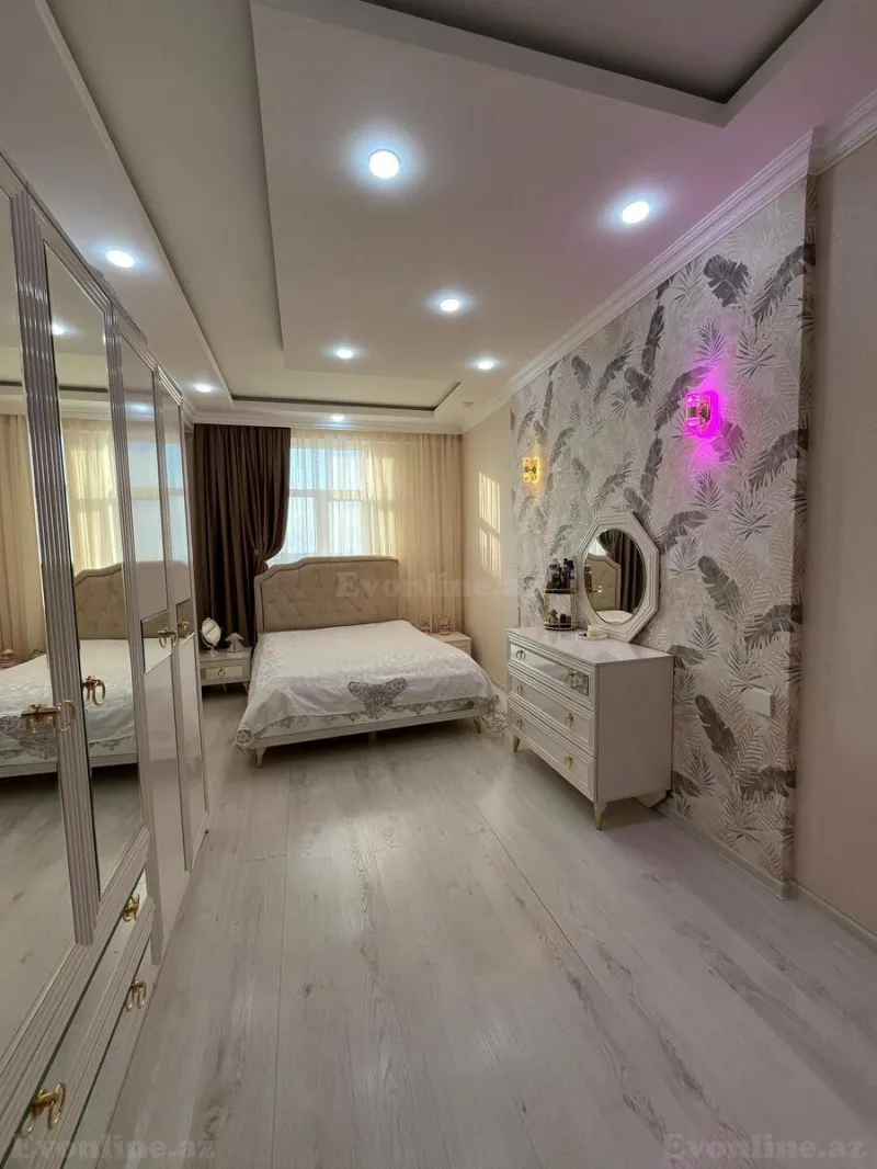 3 otaqlı Mənzil 80 m² Saray Satılır