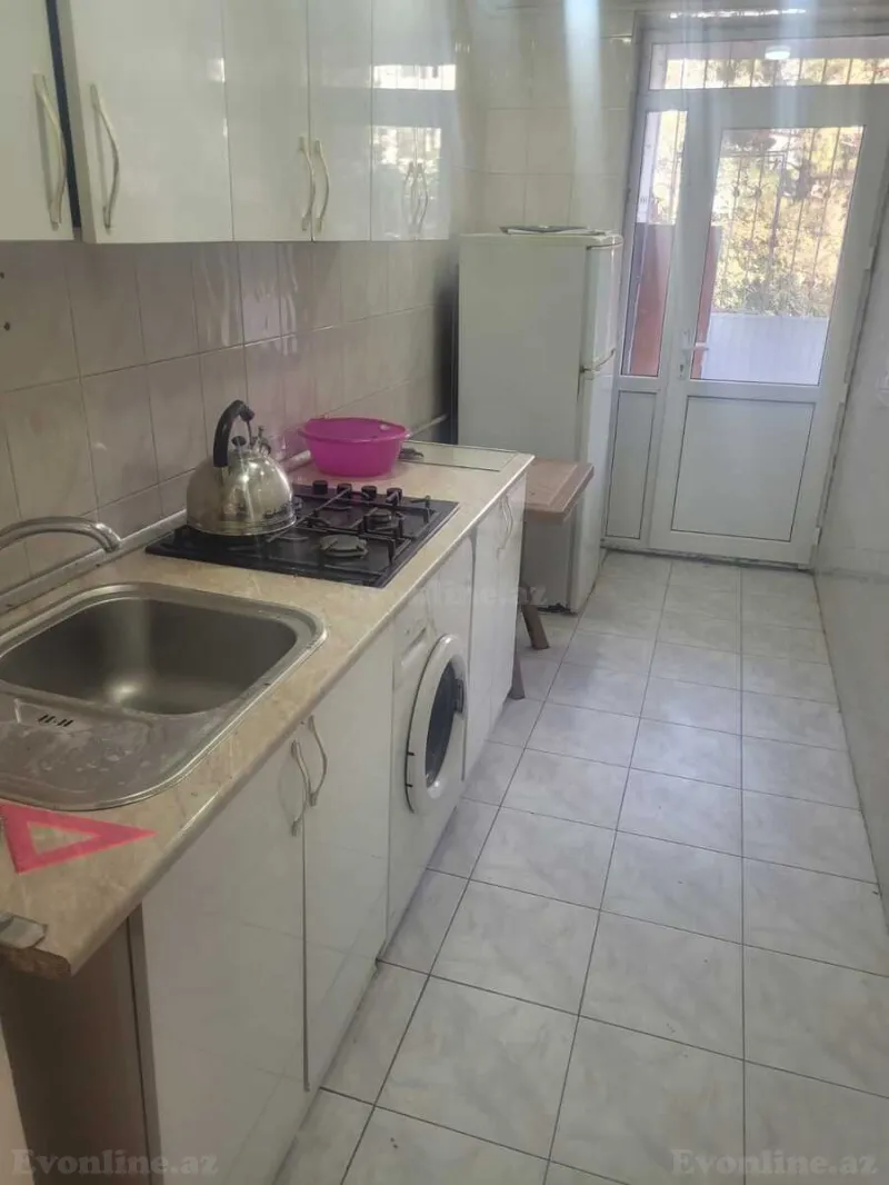 Kirayə verilir 3 otaqlı Mənzil Köhnə tikili 75 m² 20 Yanvar m. - şəkil 6