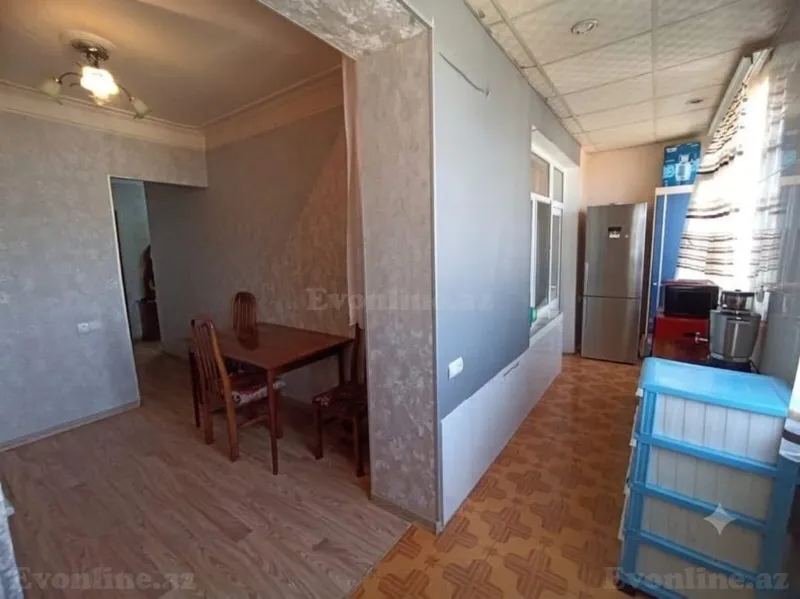 Satılır 2 otaqlı Mənzil Köhnə tikili 65 m² Xalqlar Dostluğu m. - şəkil 3