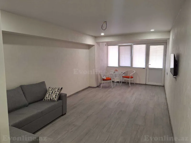 Kirayə verilir 2 otaqlı Mənzil Köhnə tikili 86 m² Gənclik m. - şəkil 3