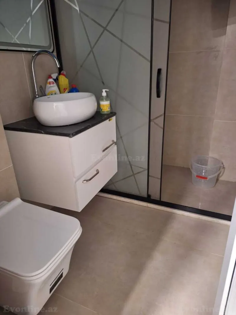 Kirayə verilir 2 otaqlı Mənzil Köhnə tikili 86 m² Gənclik m. - şəkil 6