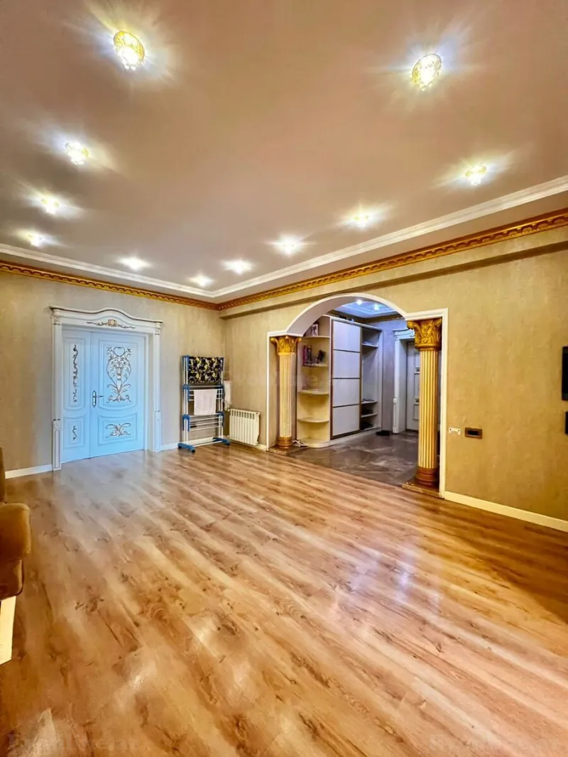 Satılır 5 otaqlı Mənzil Yeni tikili 263 m² Əhmədli - şəkil 15