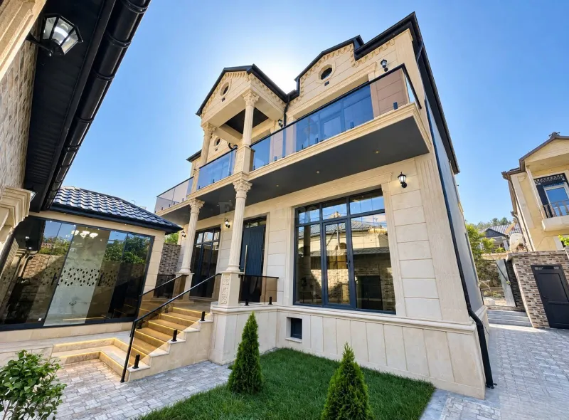 Satılır 5 otaqlı Həyət evi 220 m² Nizami r.